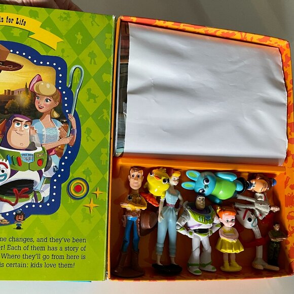 My Busy Books Disney Pixar Toy Story 4 With 10 Figures And Playmat - Picture 9 of 10